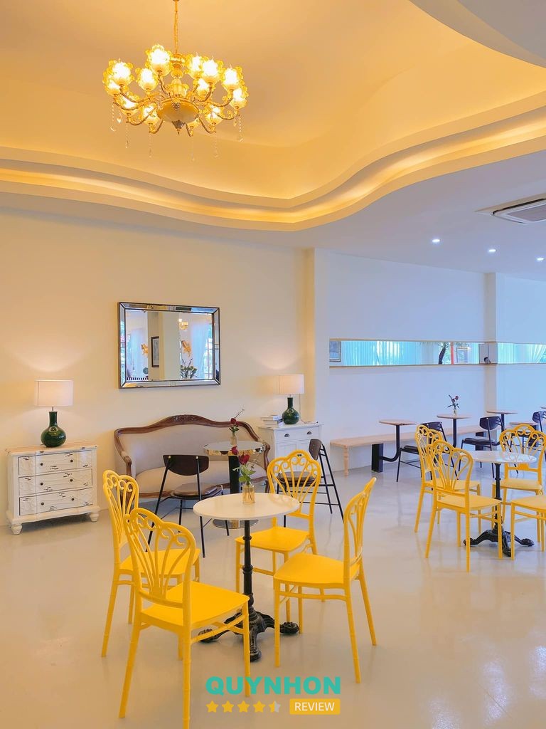 À Merci Cafe & Brunch Quy Nhơn