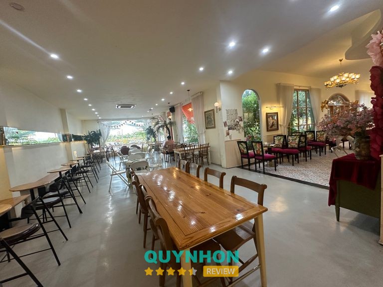 À Merci Cafe & Brunch – hình ảnh 3