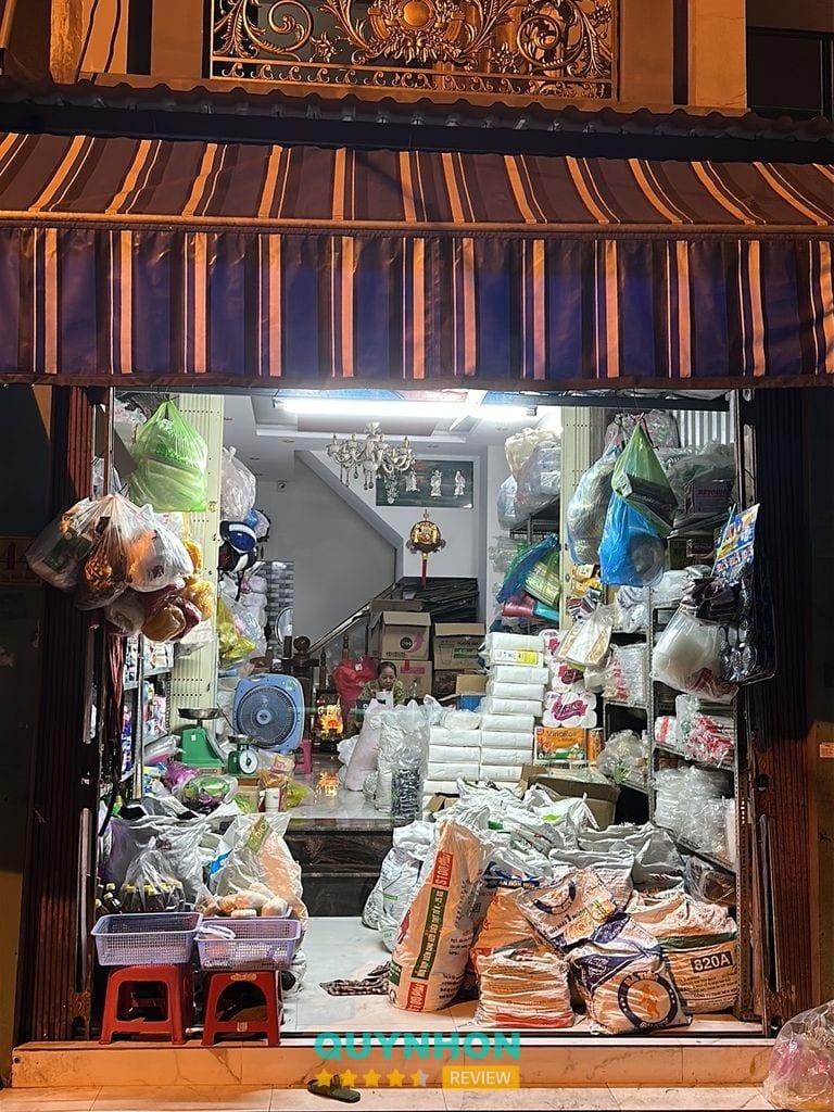 Cửa hàng bao bì Ngọc Bích tại 144 Nguyễn Thị Minh Khai