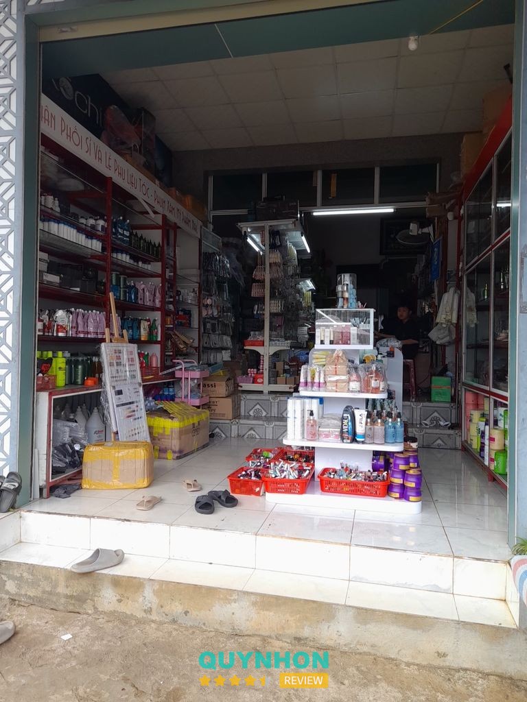 Phụ liệu tóc, mi, Nail mỹ phẩm Khiêm Loan Pleiku