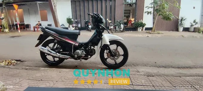 Cửa Hàng Xe Máy Phi Hồng trên đường Quang Trung, Chư Sê
