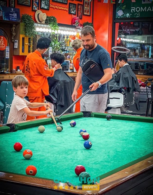 Đông Tây Barbershop Pleiku hình ảnh 2
