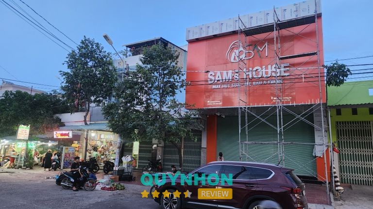 SAMHOUSEVN Mẹ và Bé Chợ Dinh