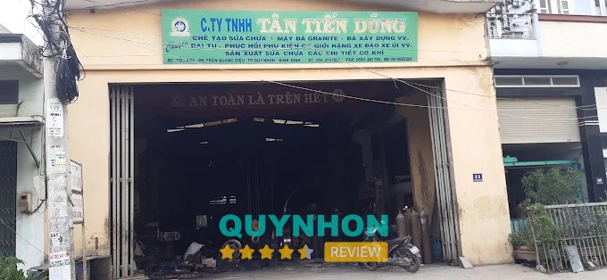 Hoạt động cơ khí và sửa máy tại Tấn Tiến Dũng