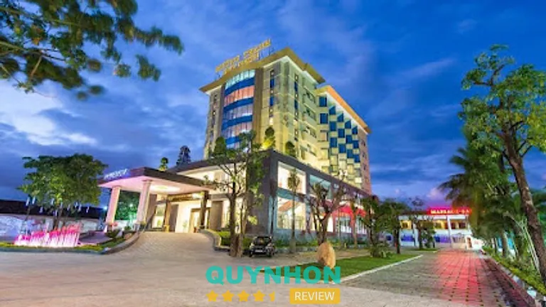 Khách sạn Mường Thanh: 02 Nguyễn Huệ, P. Quy Nhơn