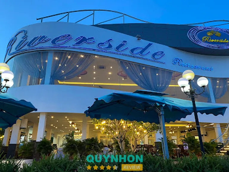 Nhà hàng Riverside: 1 Võ Nguyên Giáp, P. Quy Nhơn