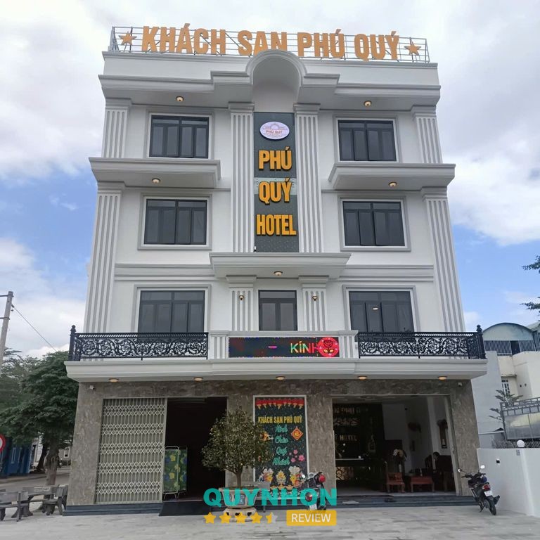 Khách sạn phú quý Tây Sơn