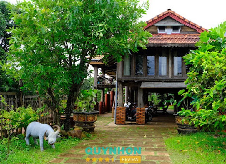 Plei Homestay & Cafe: 01a Bùi Dự, P. Pleiku