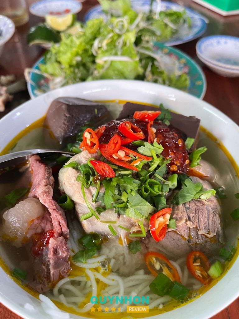 Quán ăn Bún Nhơn tại Phù Cát