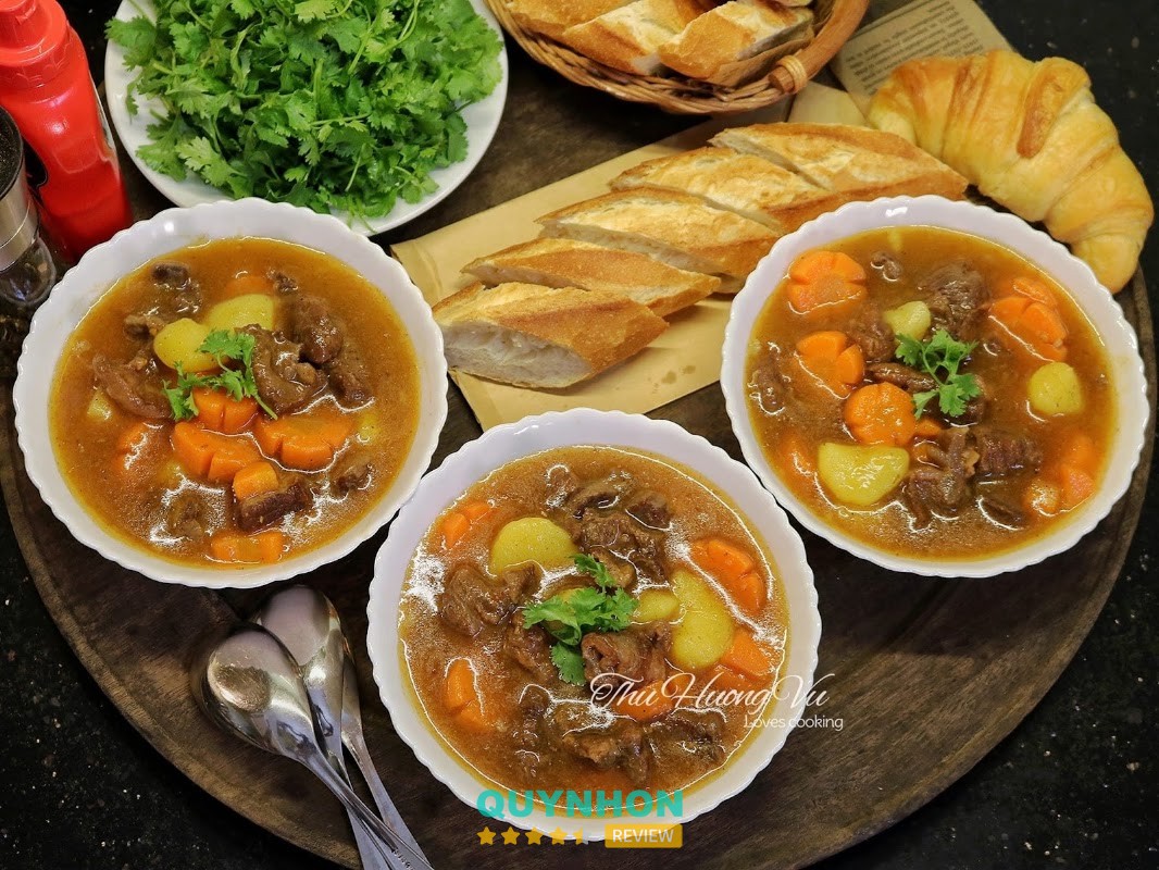 Bún Chả Hà Nội Gia Truyền 30 Năm