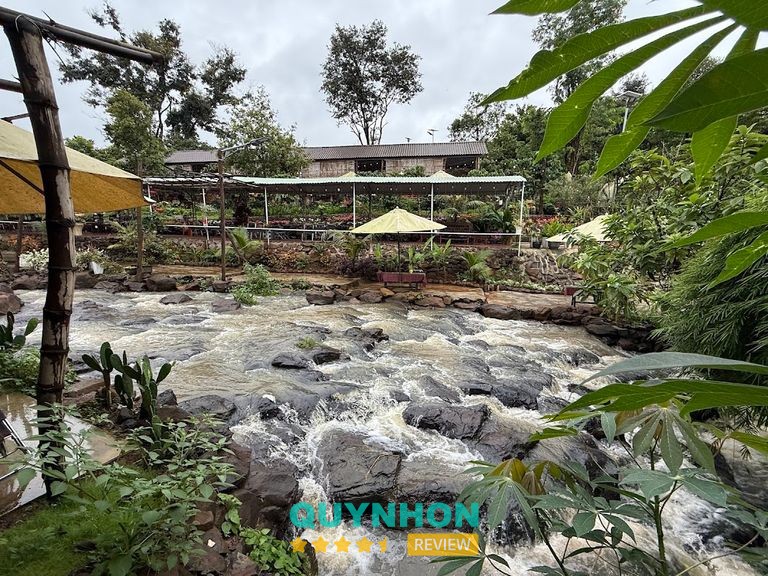Tiệm Cà Phê Bên Suối – hình ảnh 3