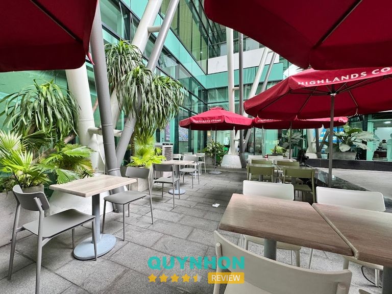 Highlands Coffee Kiosk Phu Cat Airport