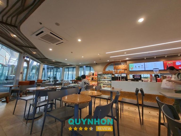 Highlands Coffee Kiosk Phu Cat Airport – hình ảnh 2
