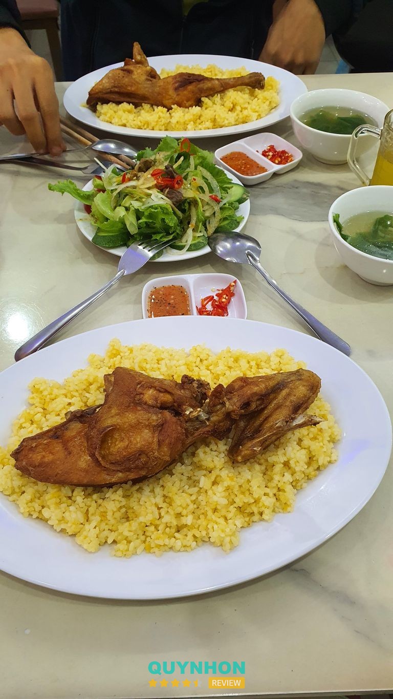 Cơm gà ông Tý - hình ảnh 2