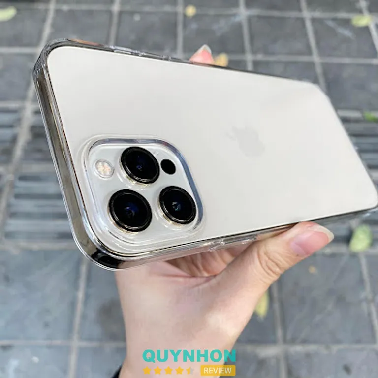 Quang Apple: 504 Nguyễn Thái Học, P. Quy Nhơn Nam