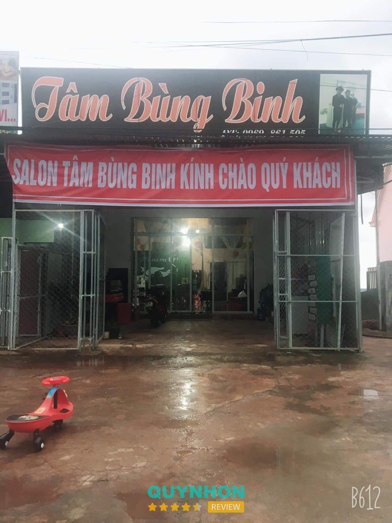Salon Tâm Bùng Binh Đức Cơ