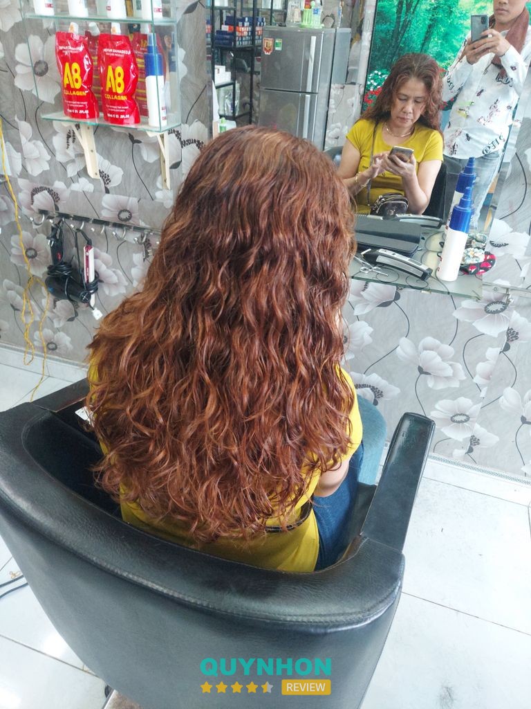 Salon Tóc Nhật Tiến hình ảnh 3