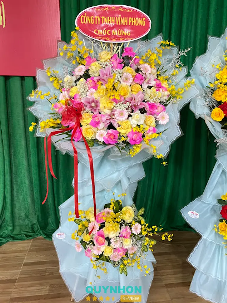 Hoa Tươi Bích Vân: 155 Quang Trung, An Nhơn