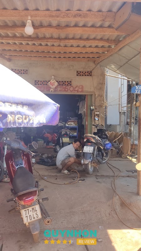 Tiệm sửa xe Đùm Hoài Nhơn Đông
