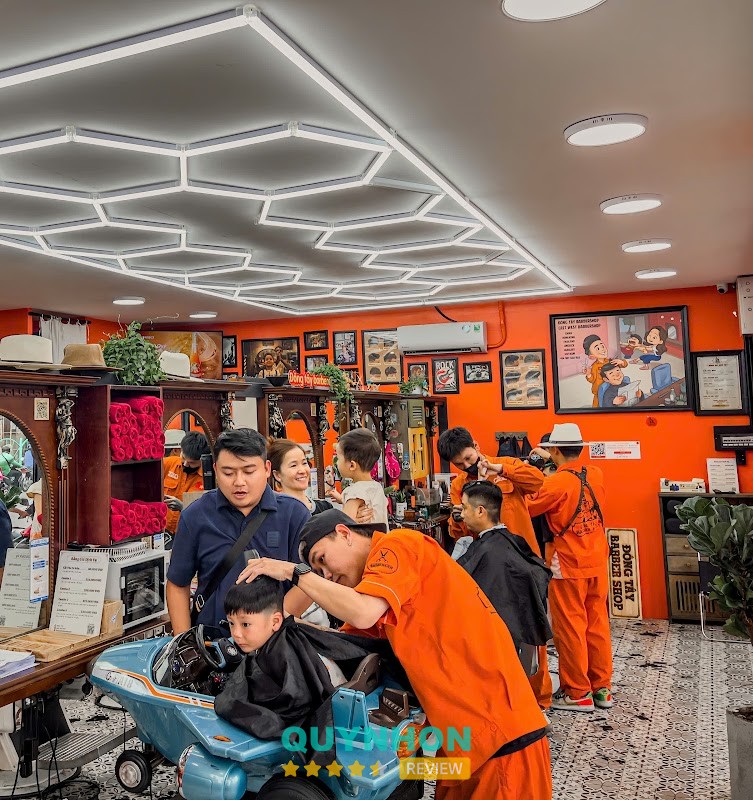 Đông Tây Barbershop Hùng Vương hình ảnh 2