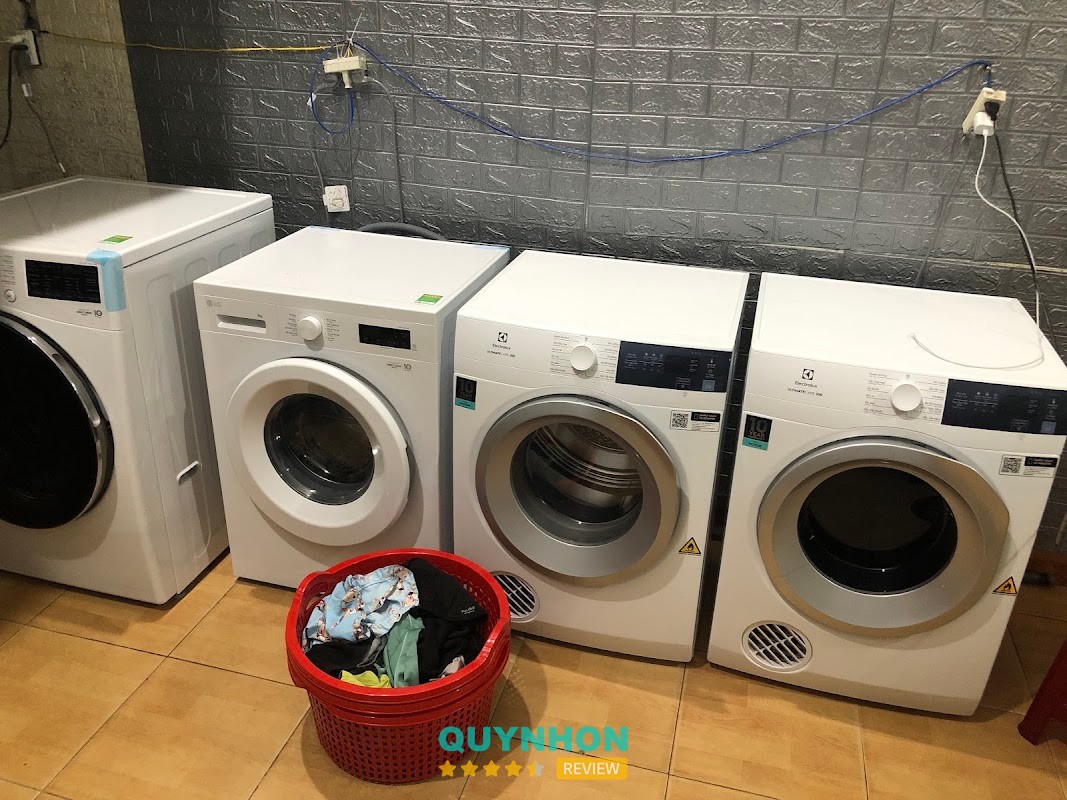 Tiệm giặt nhà nhím Diên Hồng